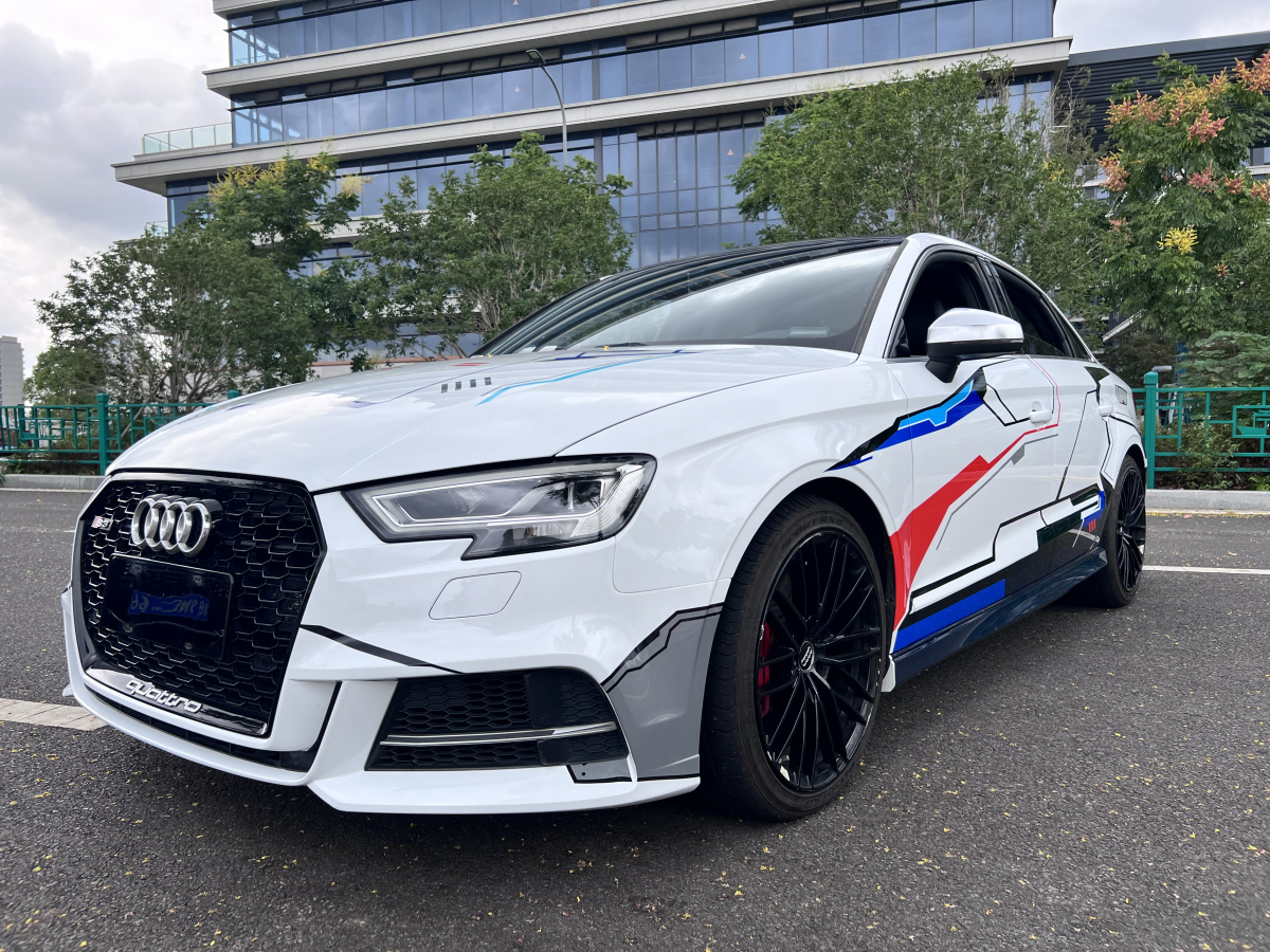 奥迪S3 [进口] 2017款 2.0T 自动 Limousine改款价格0万