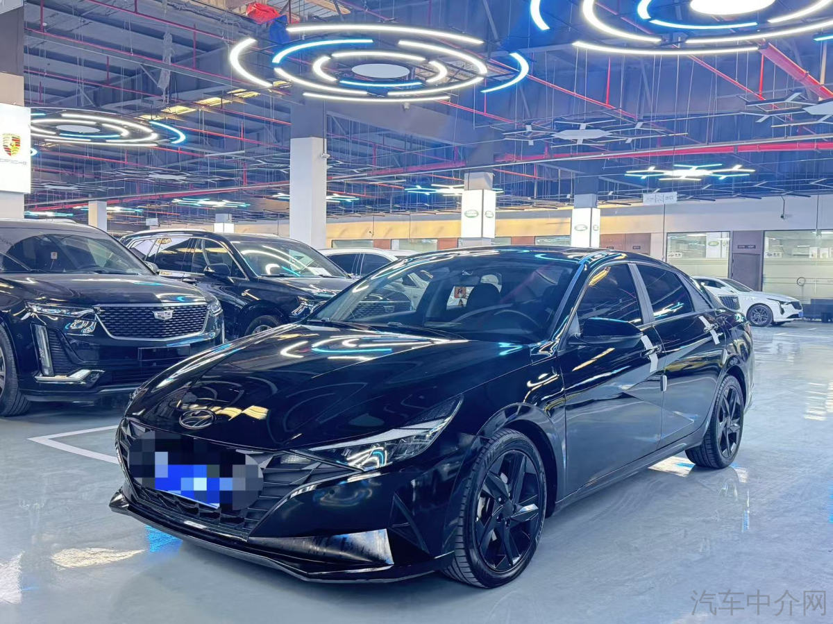 现代伊兰特 2022款 1.5L 自动 4门5座三厢车 LUX尊贵版 价格0万