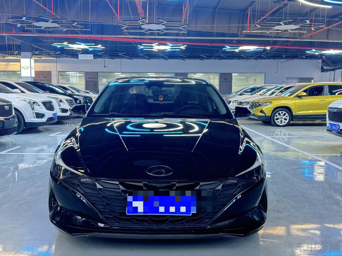 现代伊兰特 2022款 1.5L 自动 4门5座三厢车 LUX尊贵版 价格0万 