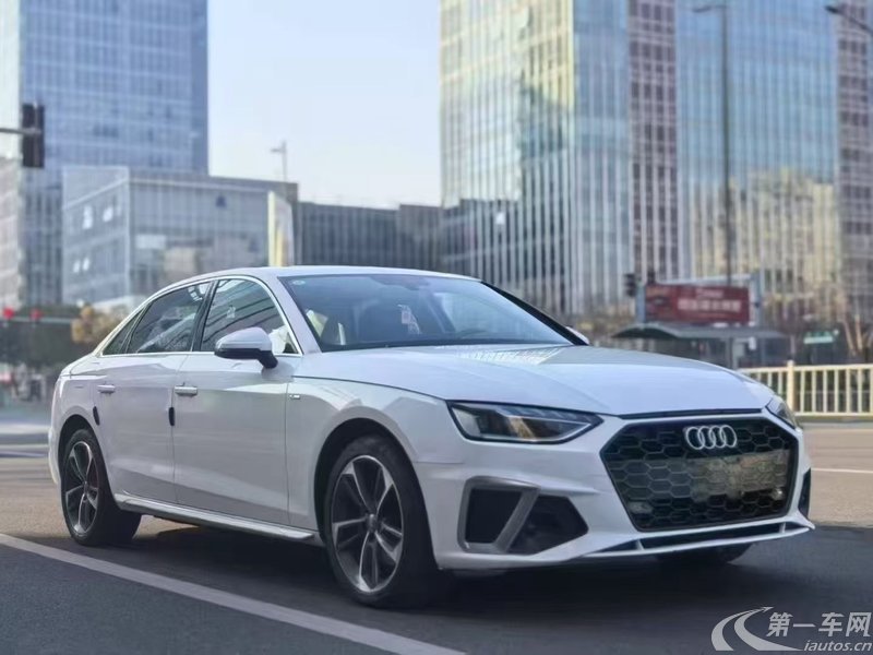 奥迪A4L 2020款 2.0T 自动 时尚动感型 (国Ⅵ) 