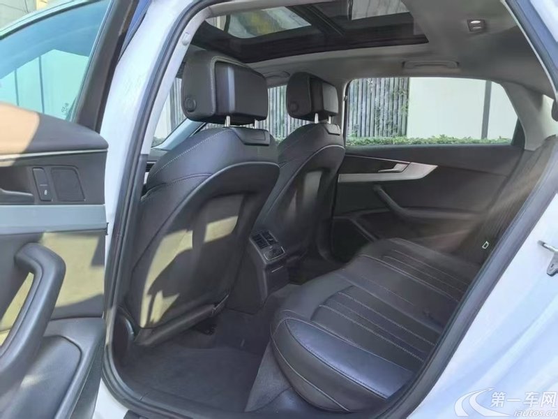 奥迪A4L 2020款 2.0T 自动 时尚动感型 (国Ⅵ) 