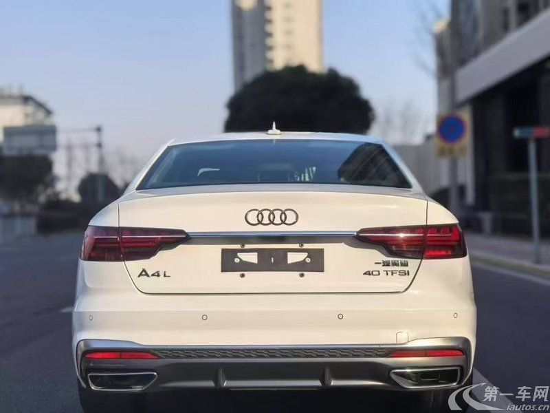 奥迪A4L 2020款 2.0T 自动 时尚动感型 (国Ⅵ) 