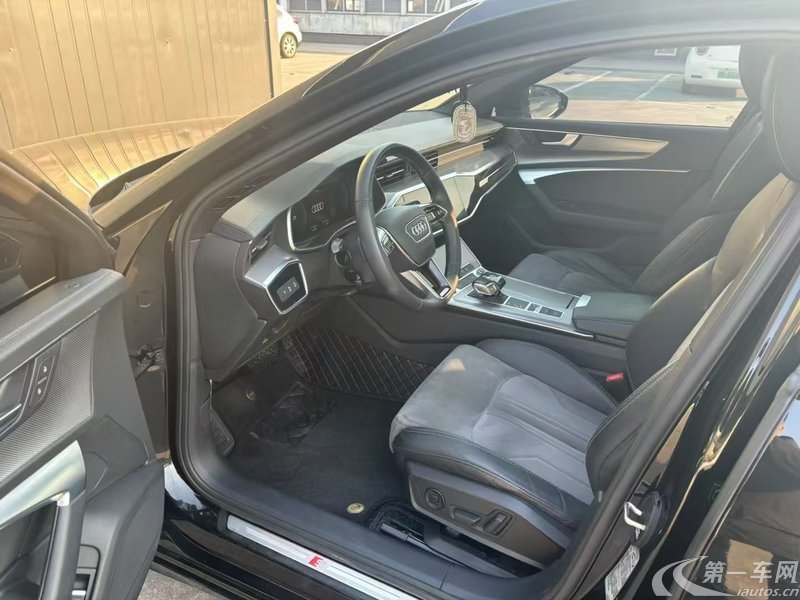 奥迪A6L 40TFSI 2021款 2.0T 自动 豪华致雅型 (国Ⅵ) 