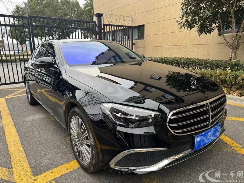 【杭州二手奔驰E级】奔驰E级 300L 2022款 2.0T 自动 汽油 改款豪华型