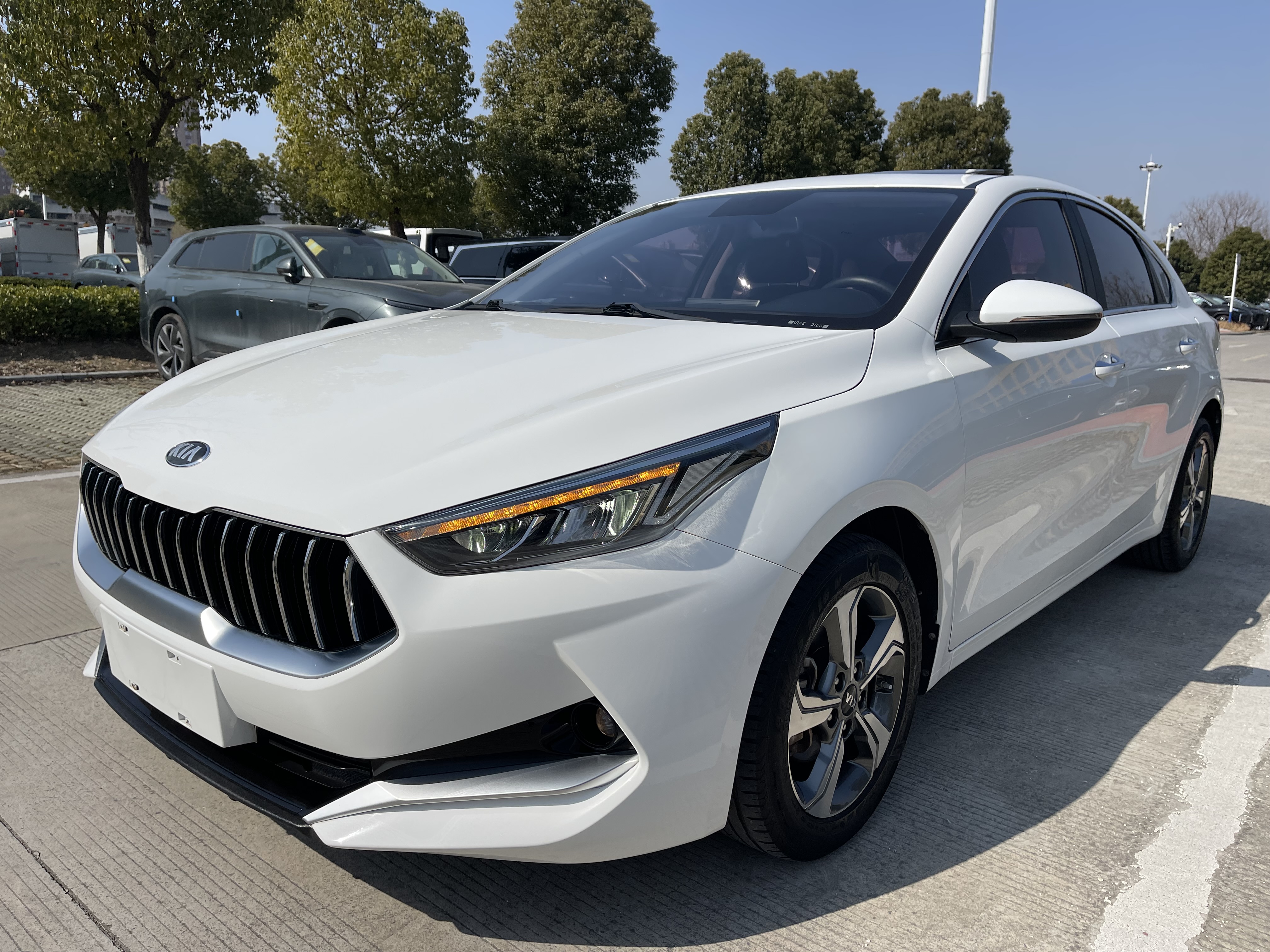 起亚K3 2019款 1.5L 自动 智享互联版 价格0万