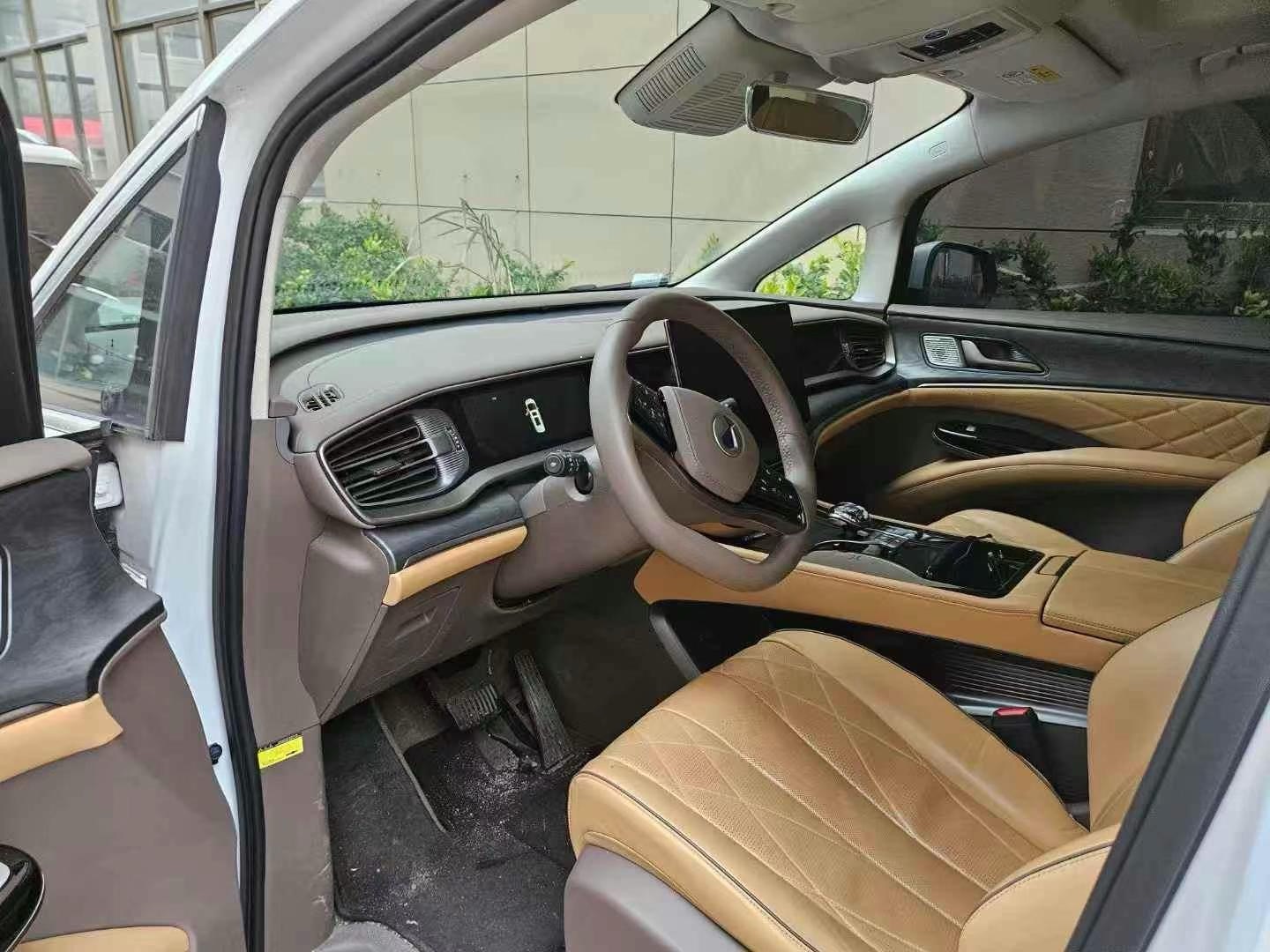 腾势D9 2023款 1.5T 自动 尊享型 价格0万 