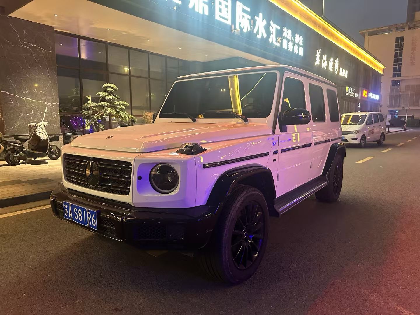 奔驰G级 G500 [进口] 2023款 4.0T 自动 汽油价格0万
