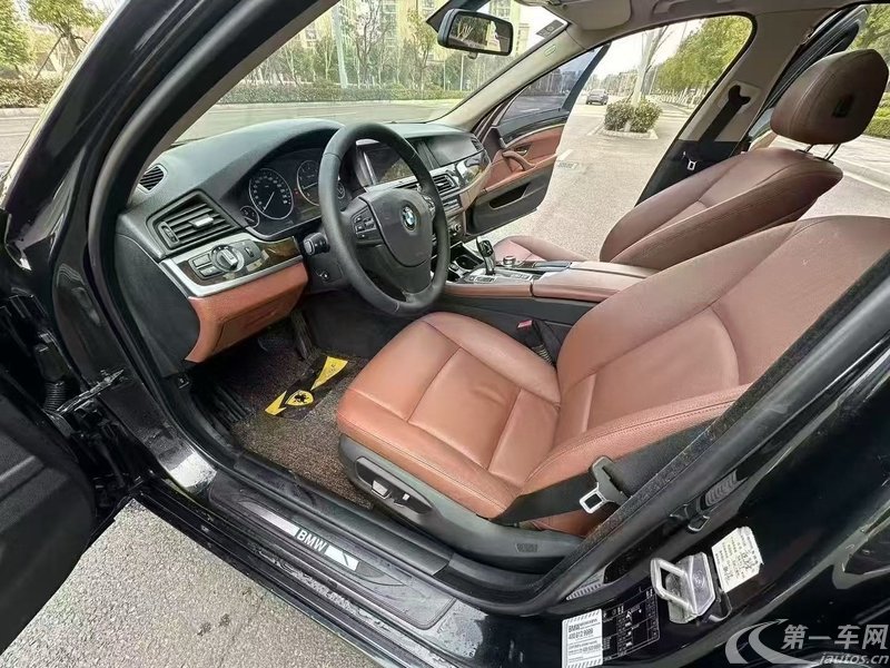 宝马5系 525Li 2014款 2.0T 自动 汽油 豪华设计套装 (国Ⅴ) 