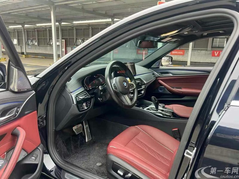 宝马5系 530Li 2022款 2.0T 自动 汽油 尊享型M运动套装 (国Ⅵ) 