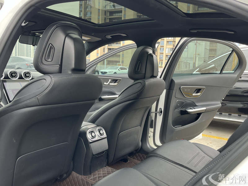 奔驰C级 C260L 2022款 1.5T 自动 改款运动版 (国Ⅵ) 