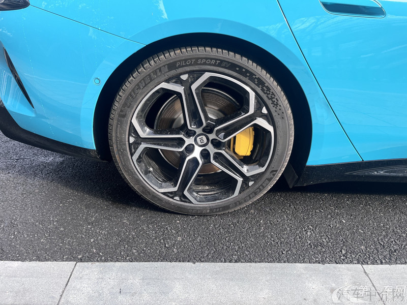 小米汽车SU7 2024款 0.0T 自动 800km超长续航高阶智驾Max版 