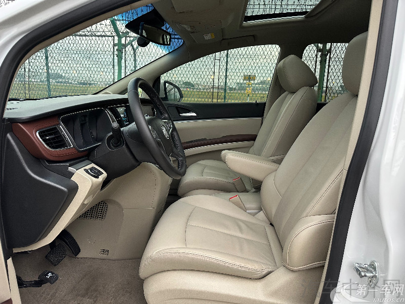 别克GL8 2018款 2.0T 自动 7座 28T舒适型 (国Ⅵ) 