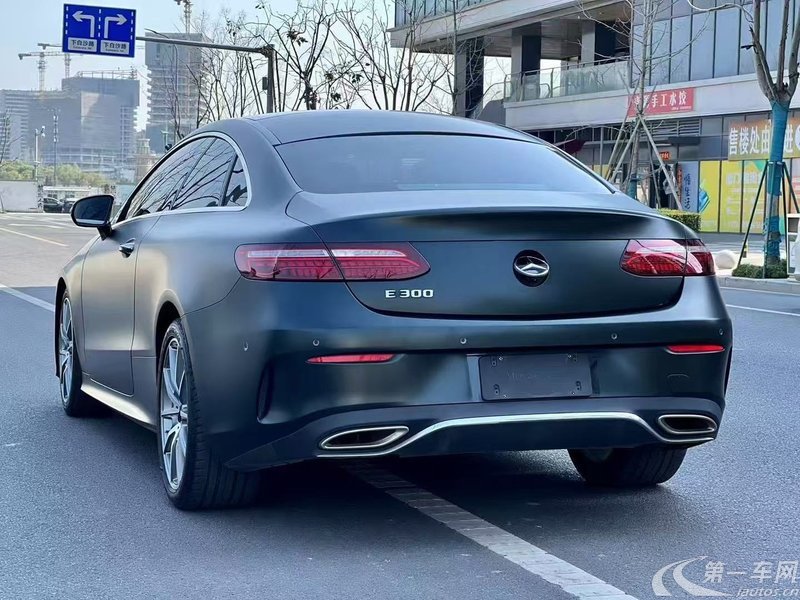 奔驰E级 E300L 2021款 2.0T 自动 汽油 豪华型 (国Ⅵ) 