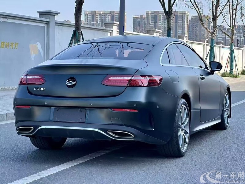 奔驰E级 E300L 2021款 2.0T 自动 汽油 豪华型 (国Ⅵ) 