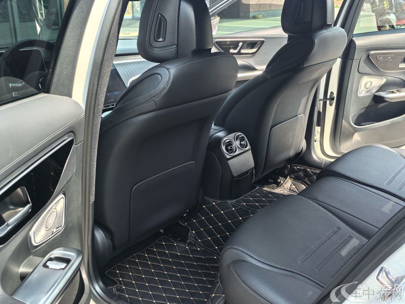 奔驰C级 C260L 2022款 1.5T 自动 改款 (国Ⅵ) 