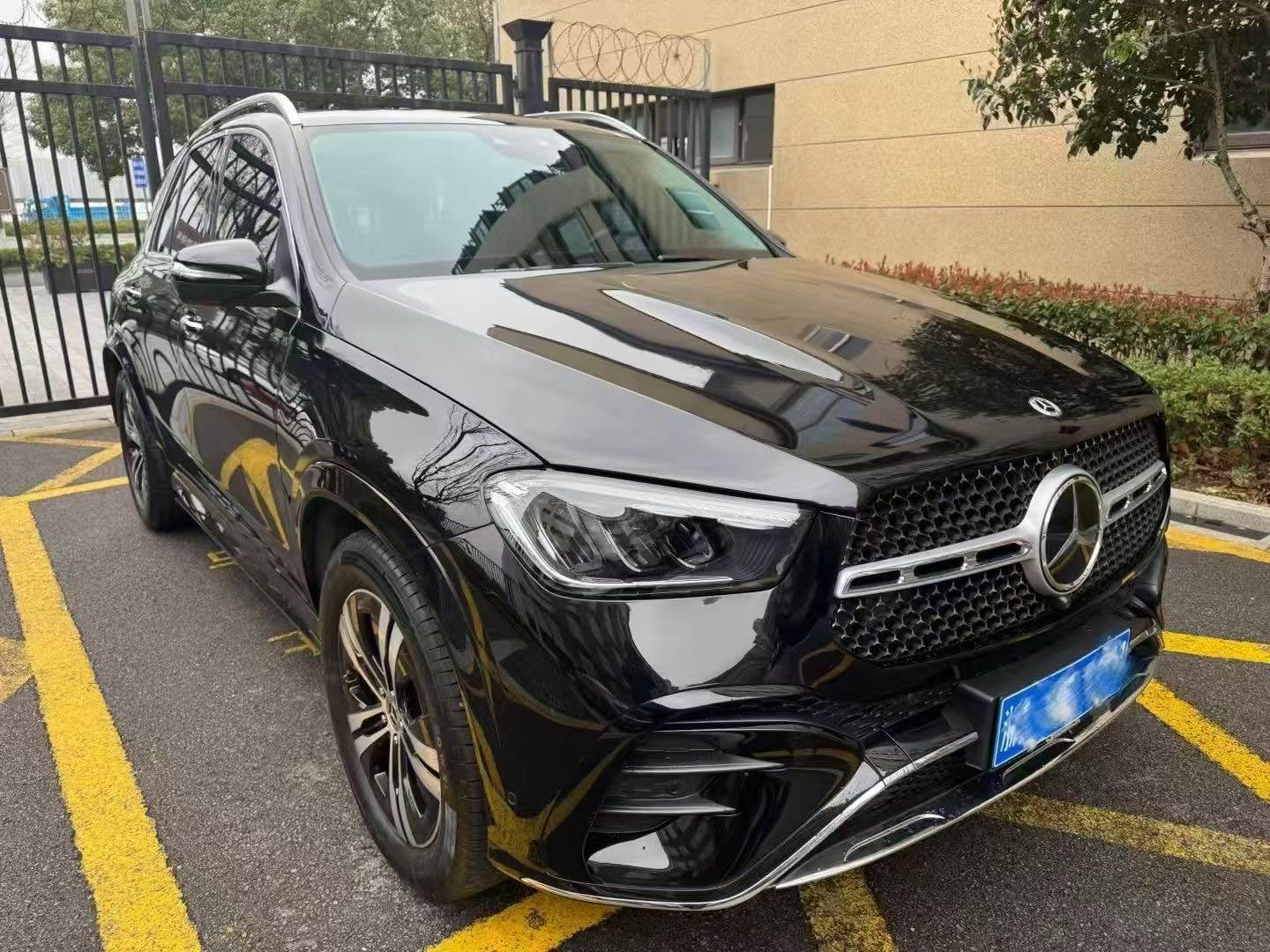 奔驰GLE级 GLE350 [进口] 2024款 2.0T 自动 改款时尚型价格0万 