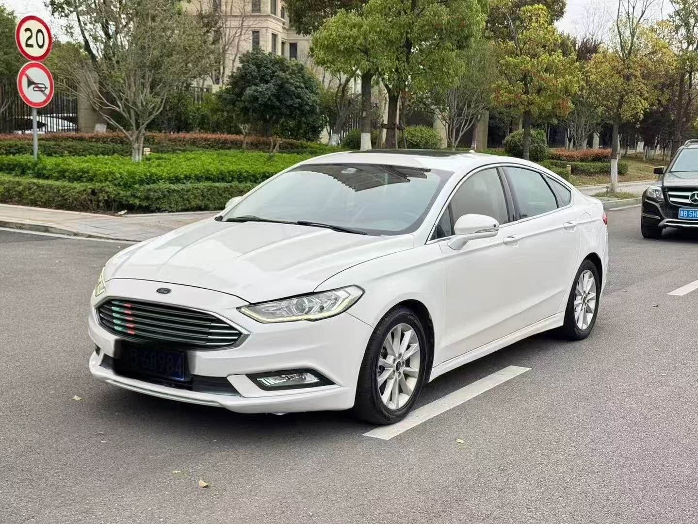 福特蒙迪欧 2018款 2.0T 自动 EcoBoost245智控旗舰型 价格0万