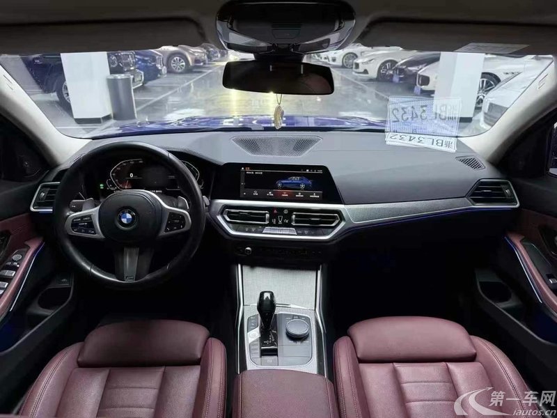 宝马3系 325i 2021款 2.0T 自动 汽油 M运动曜夜套装 (国Ⅵ) 