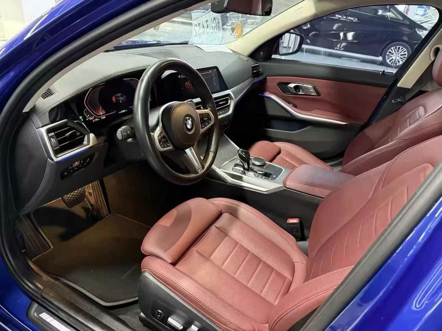 宝马3系 325i 2021款 2.0T 自动 汽油 M运动曜夜套装 价格0万 