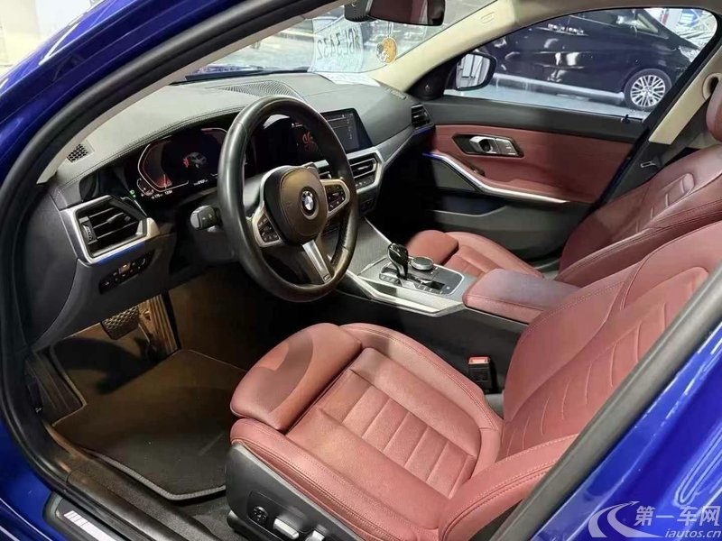宝马3系 325i 2021款 2.0T 自动 汽油 M运动曜夜套装 (国Ⅵ) 