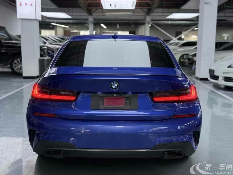 宝马3系 325i 2021款 2.0T 自动 汽油 M运动曜夜套装 (国Ⅵ) 