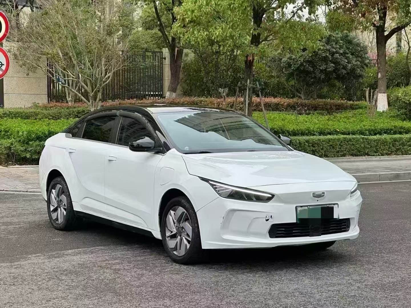 吉利几何A 2022款 自动 公务版600KM 纯电动价格0万 