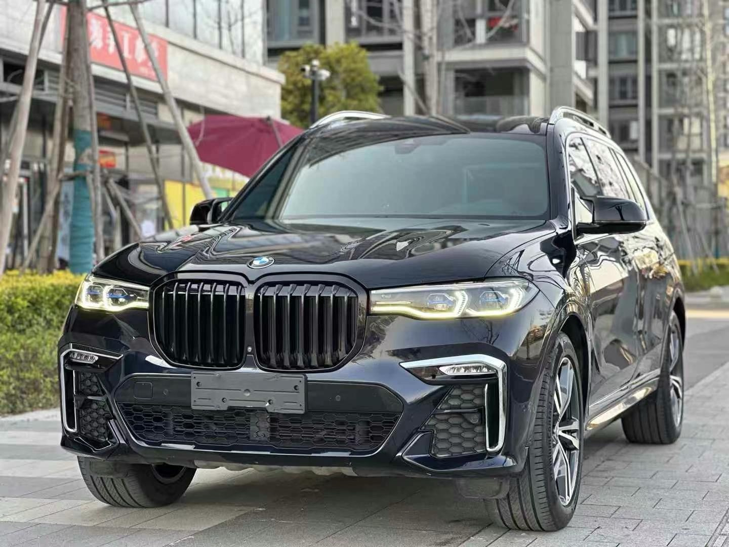 宝马X7 40i [进口] 2020款 3.0T 自动 尊享型豪华套装价格0万