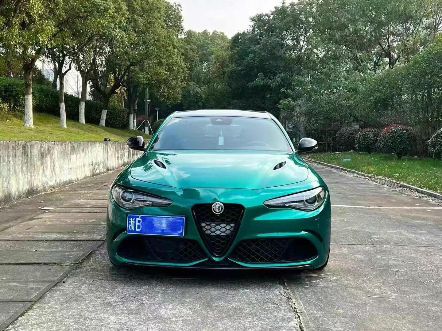 阿尔法罗密欧Giulia [进口] 2022款 2.9T 自动 四叶草版价格0万 