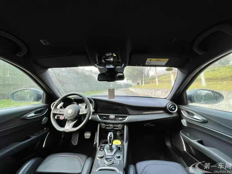 阿尔法罗密欧Giulia [进口] 2022款 2.9T 自动 四叶草版 