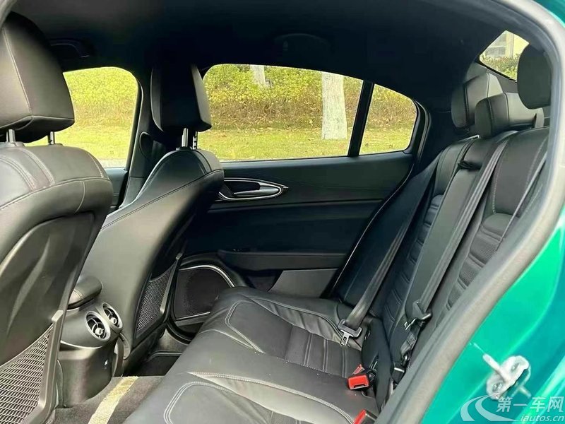 阿尔法罗密欧Giulia [进口] 2022款 2.9T 自动 四叶草版 