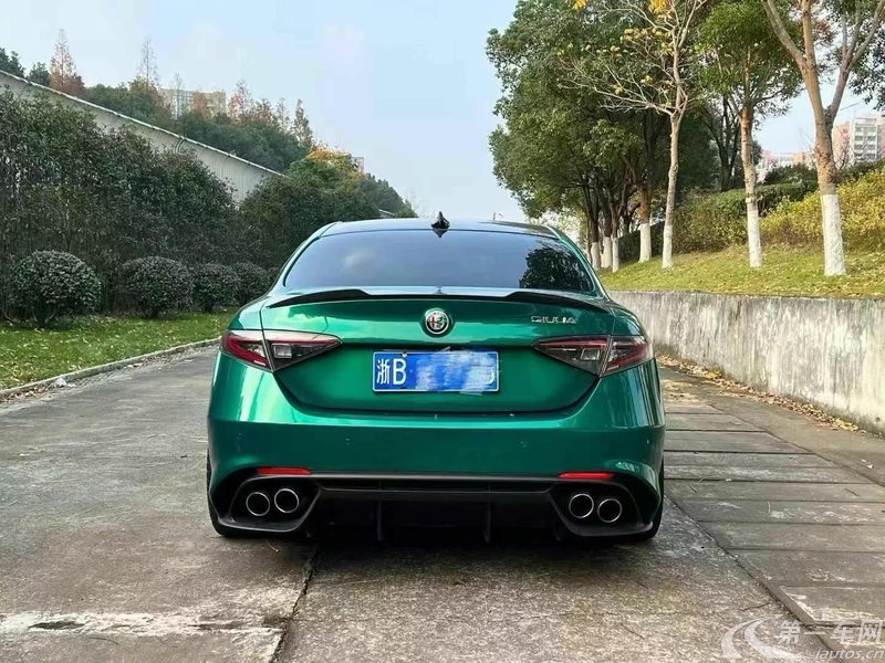 阿尔法罗密欧Giulia [进口] 2022款 2.9T 自动 四叶草版 