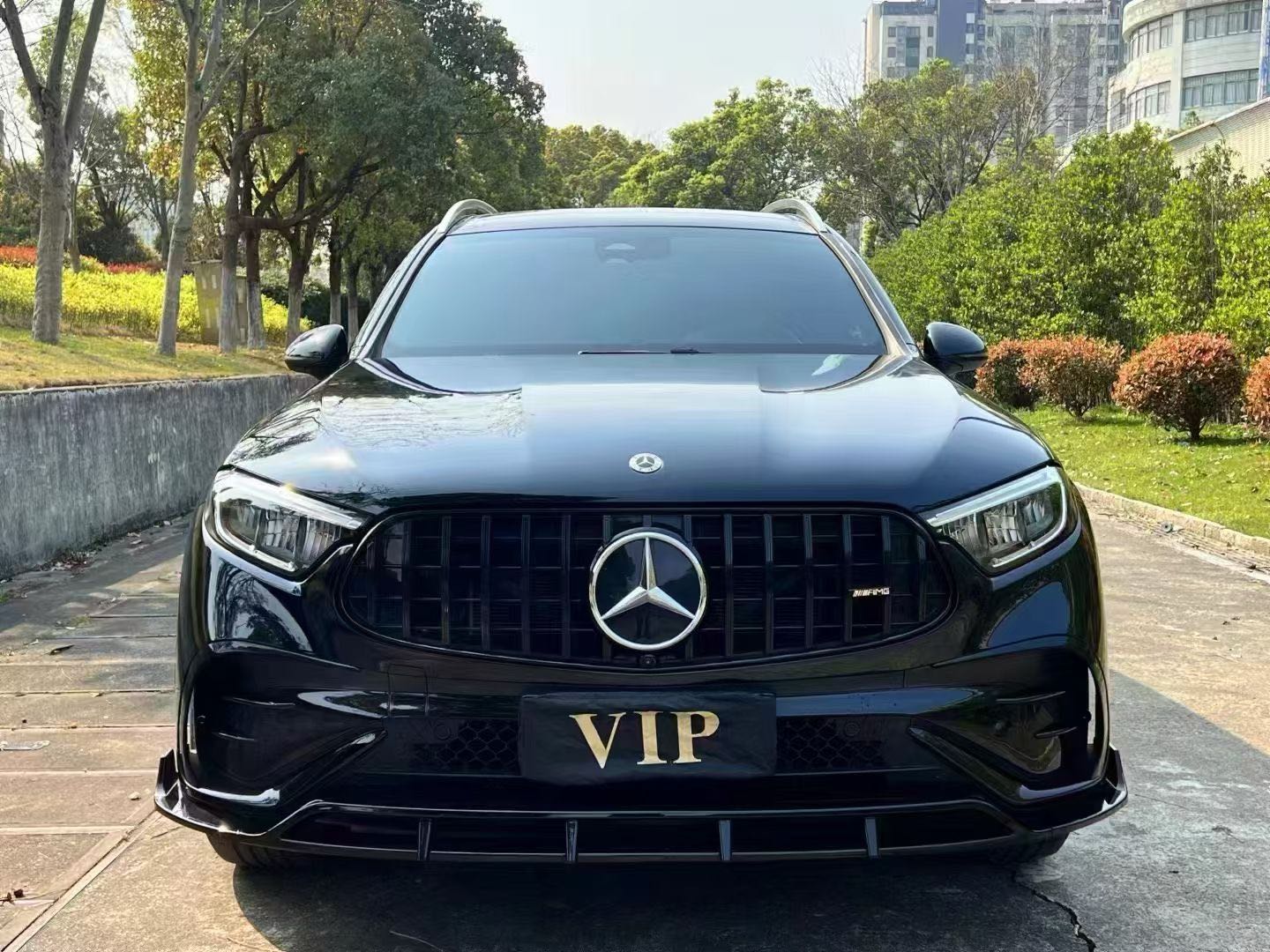 奔驰GLC级 GLC260 [进口] 2023款 2.0T 自动 改款轿跑SUV价格0万 