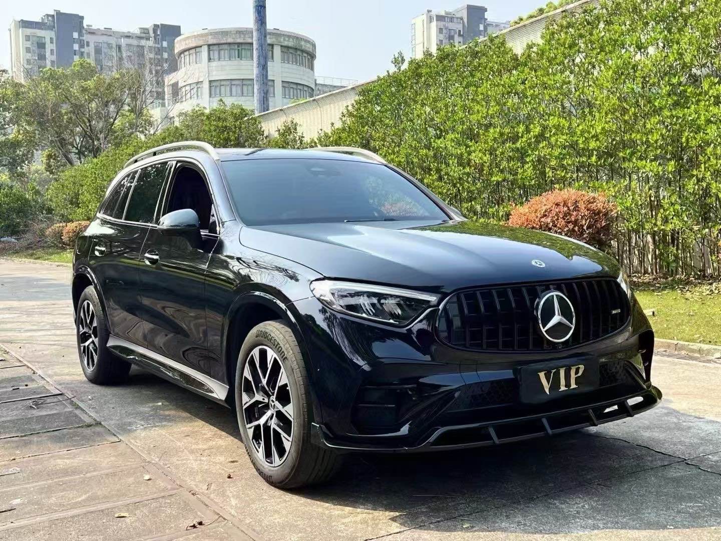 奔驰GLC级 GLC260 [进口] 2023款 2.0T 自动 改款轿跑SUV价格0万 