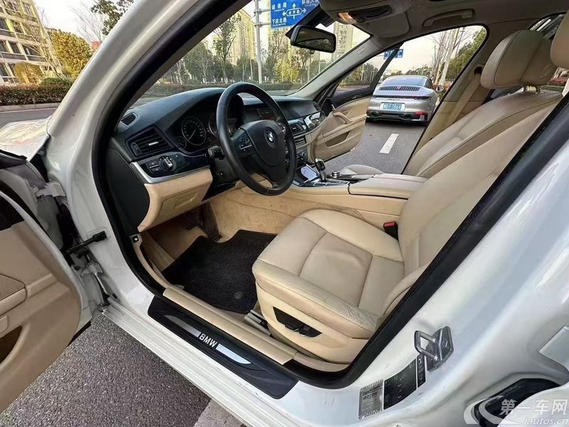 宝马5系 525Li 2013款 2.0T 自动 汽油 豪华型 (国Ⅳ) 