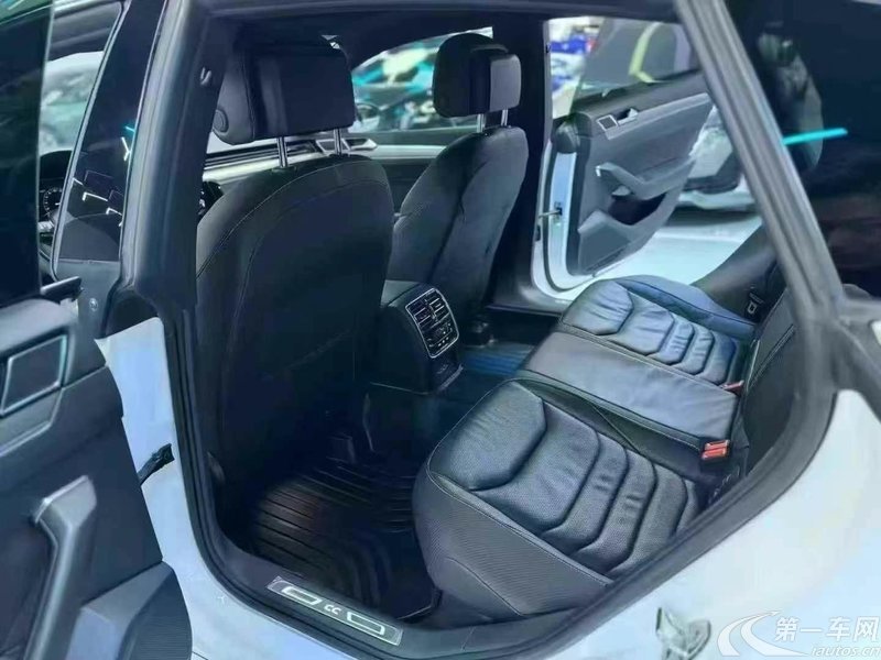 大众CC 2020款 2.0T 自动 魅颜版 (国Ⅵ) 