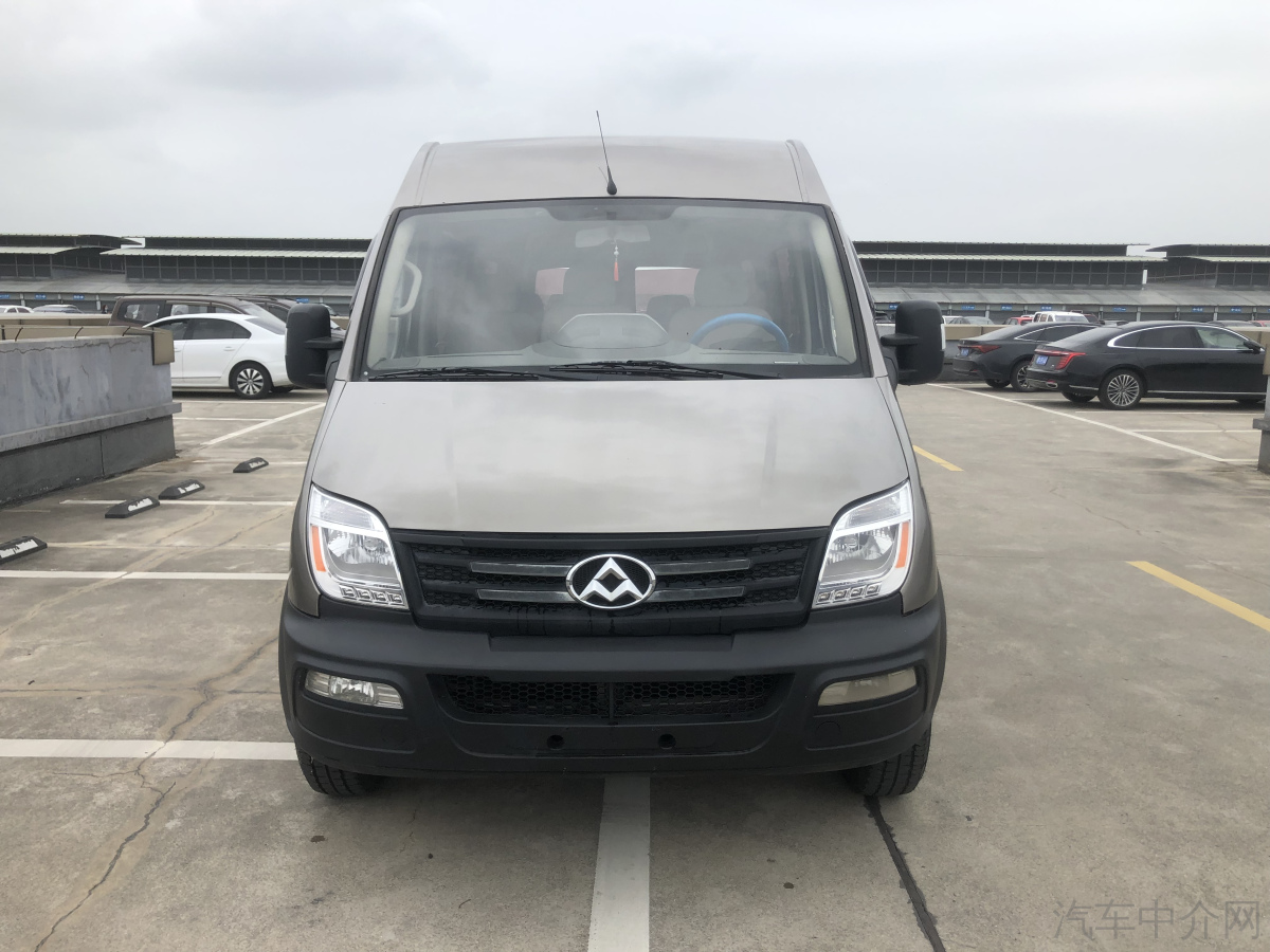 MAXUS迈克萨斯V80 2016款 2.5T 手动 傲运通长轴中顶 价格0万 