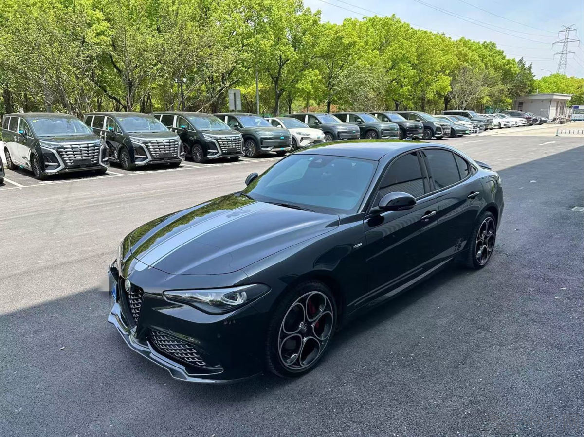 阿尔法罗密欧Giulia [进口] 2023款 2.0T 自动 280HP赛道版价格0万