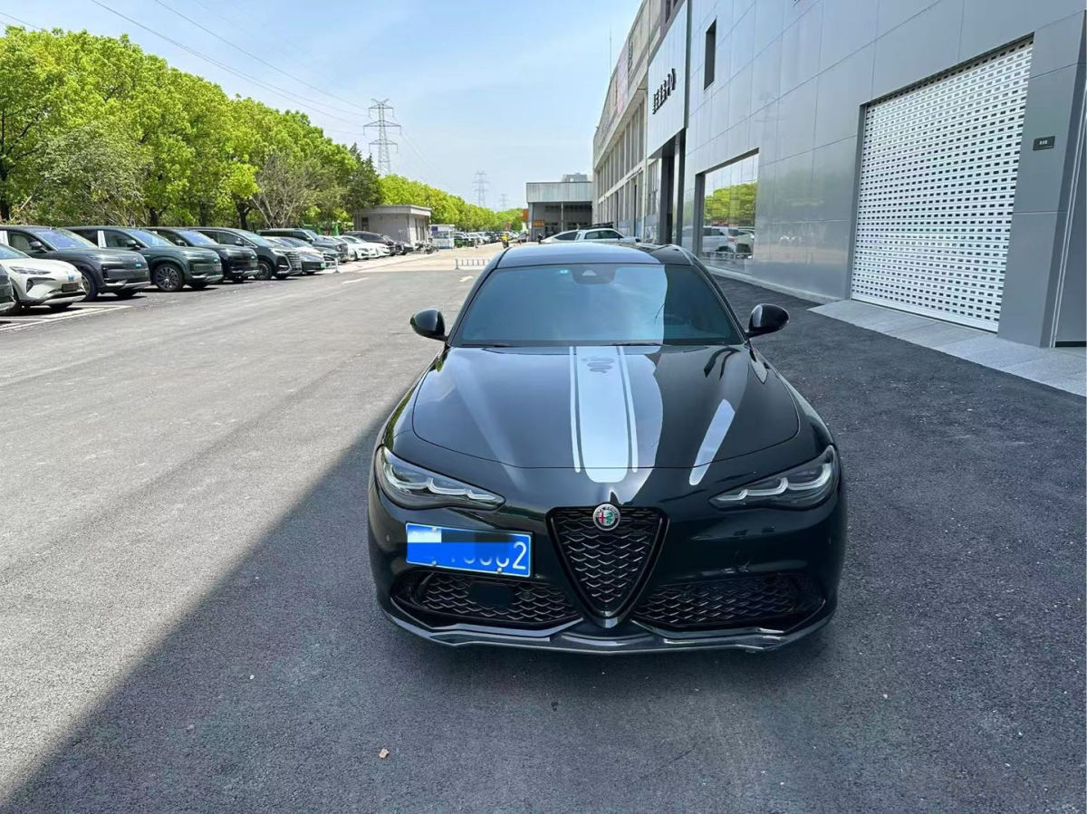 阿尔法罗密欧Giulia [进口] 2023款 2.0T 自动 280HP赛道版价格0万 
