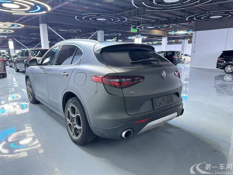 阿尔法罗密欧Stelvio [进口] 2020款 2.0T 自动 280HP赛道限量版 