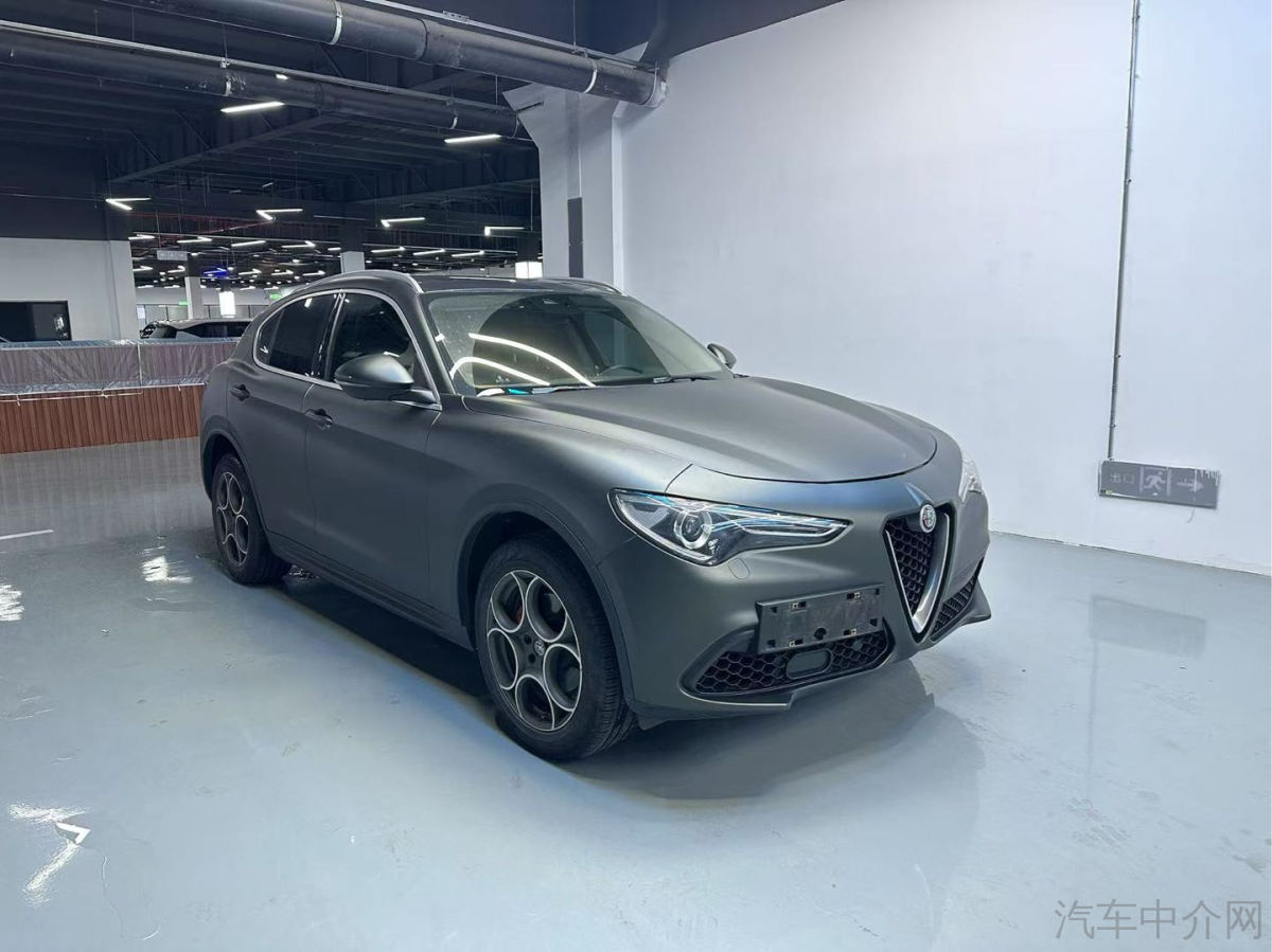 阿尔法罗密欧Stelvio [进口] 2020款 2.0T 自动 280HP赛道限量版价格0万 