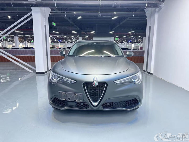 阿尔法罗密欧Stelvio [进口] 2020款 2.0T 自动 280HP赛道限量版 