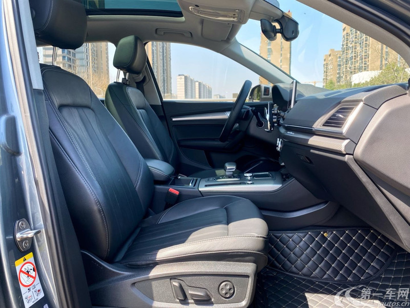 奥迪Q5L 45TFSI 2020款 2.0T 自动 尊享时尚型 (国Ⅵ) 