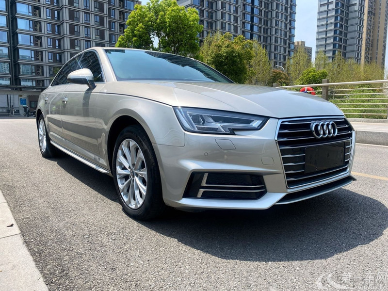 奥迪A4L 2019款 2.0T 自动 进取型 (国Ⅵ) 