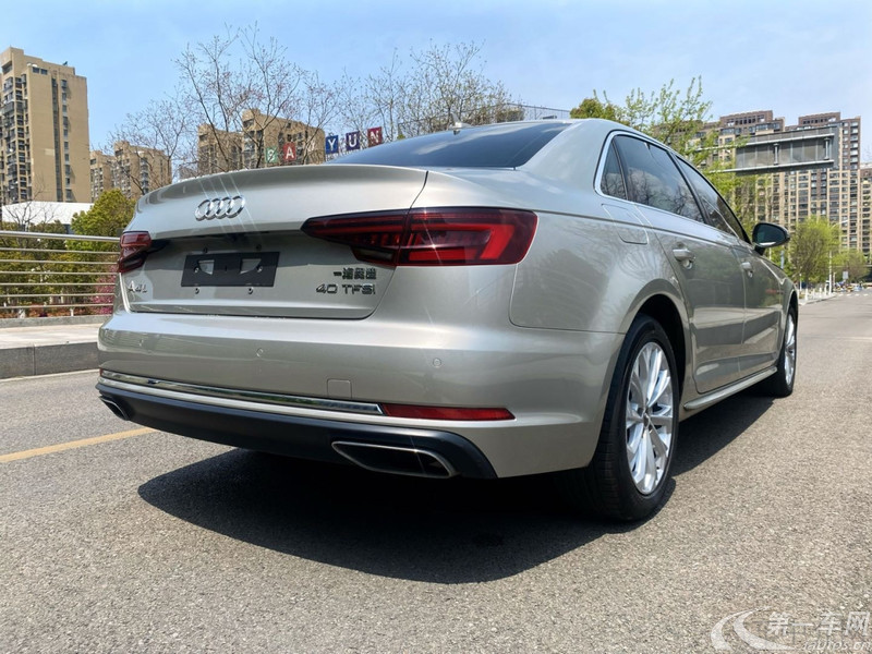 奥迪A4L 2019款 2.0T 自动 进取型 (国Ⅵ) 