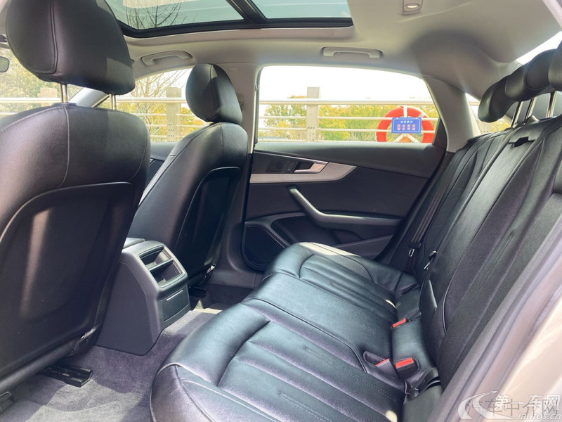 奥迪A4L 2019款 2.0T 自动 进取型 (国Ⅵ) 