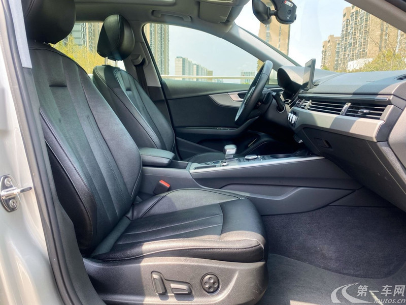 奥迪A4L 2019款 2.0T 自动 进取型 (国Ⅵ) 