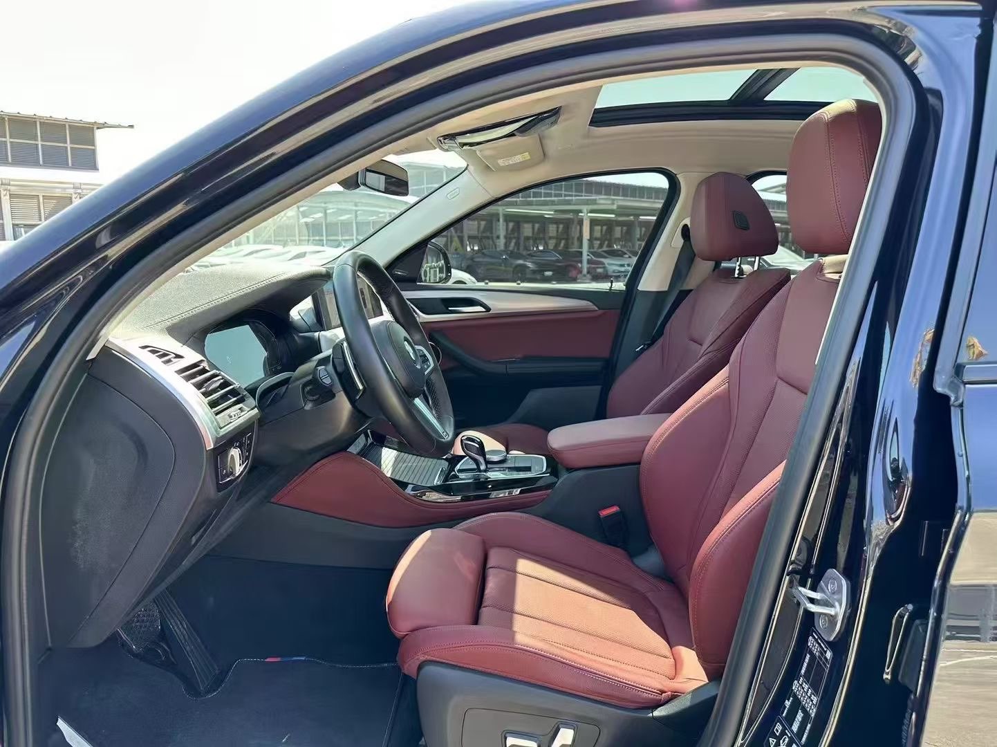 宝马X4 30i [进口] 2022款 2.0T 自动 四驱 M运动曜夜套装价格0万 