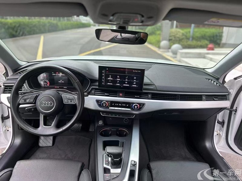 奥迪A4L 2022款 2.0T 自动 豪华动感型 (国Ⅵ) 