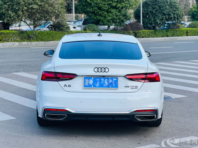 奥迪A5掀背 40TFSI [进口] 2021款 2.0T 自动 汽油 豪华动感型 