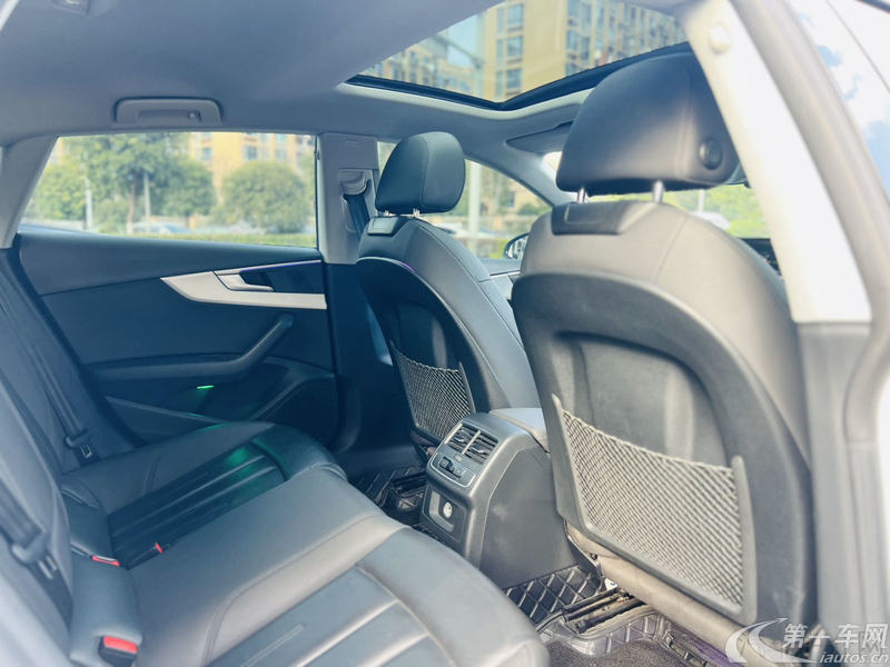 奥迪A5掀背 40TFSI [进口] 2021款 2.0T 自动 汽油 豪华动感型 